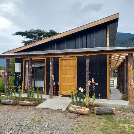 Cabanas Senderos Puyuhuapi ภายนอก รูปภาพ