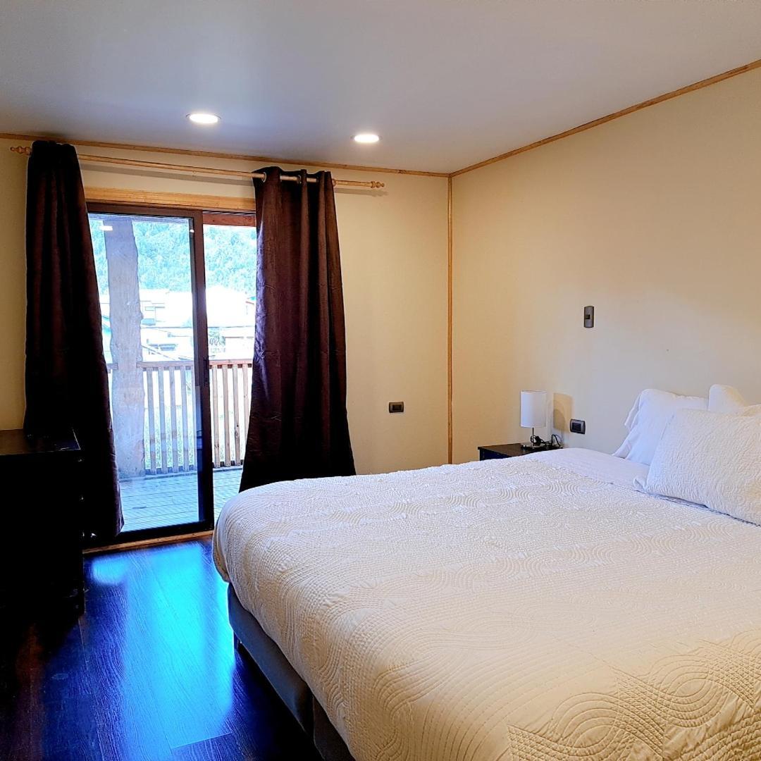 Cabanas Senderos Puyuhuapi ภายนอก รูปภาพ