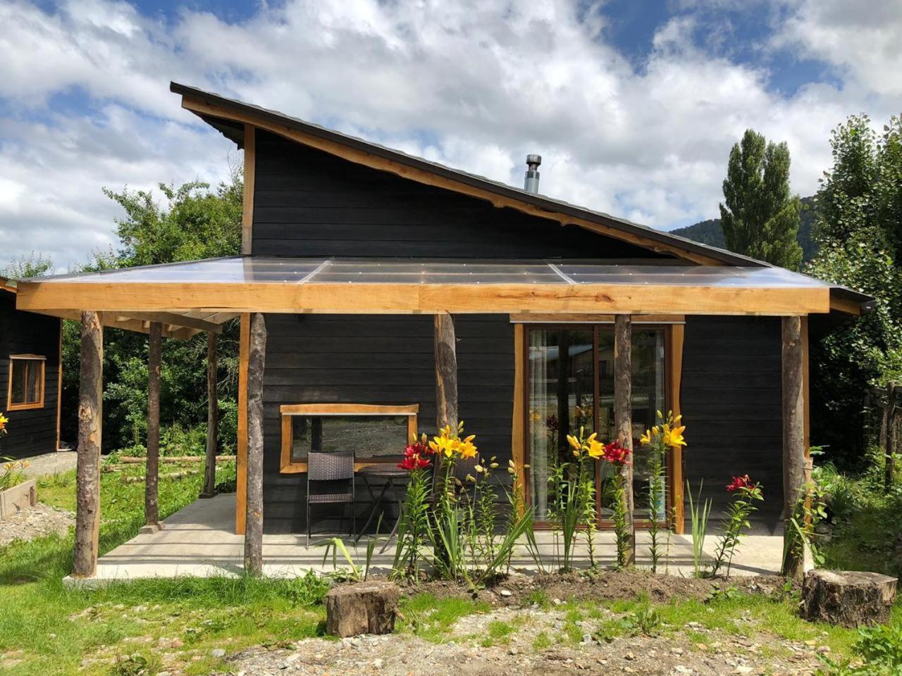 Cabanas Senderos Puyuhuapi ภายนอก รูปภาพ
